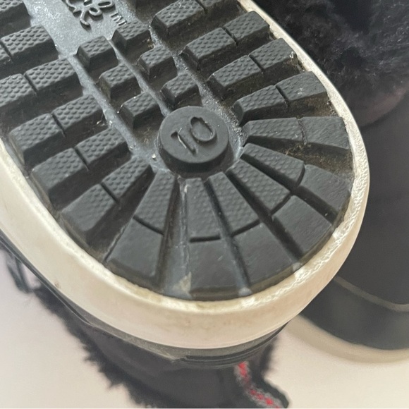 Cat & Jack black and white boots size 10 toddler - Picture 9 of 9
